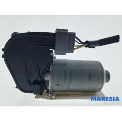 Renault - Trafic - Front wiper motor