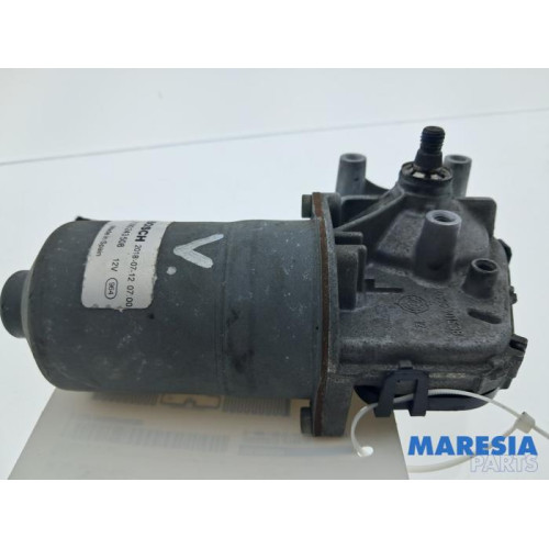 Renault - Trafic - Front wiper motor