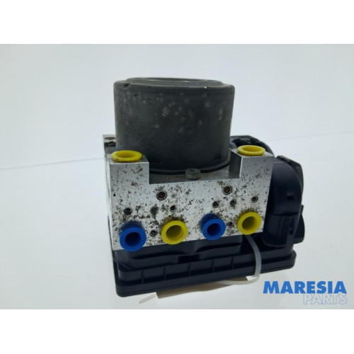 Renault - Trafic - ABS Pomp