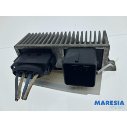 Renault - Trafic - Glow plug relay