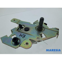 Renault - Trafic - Sliding door lock mechanism, right