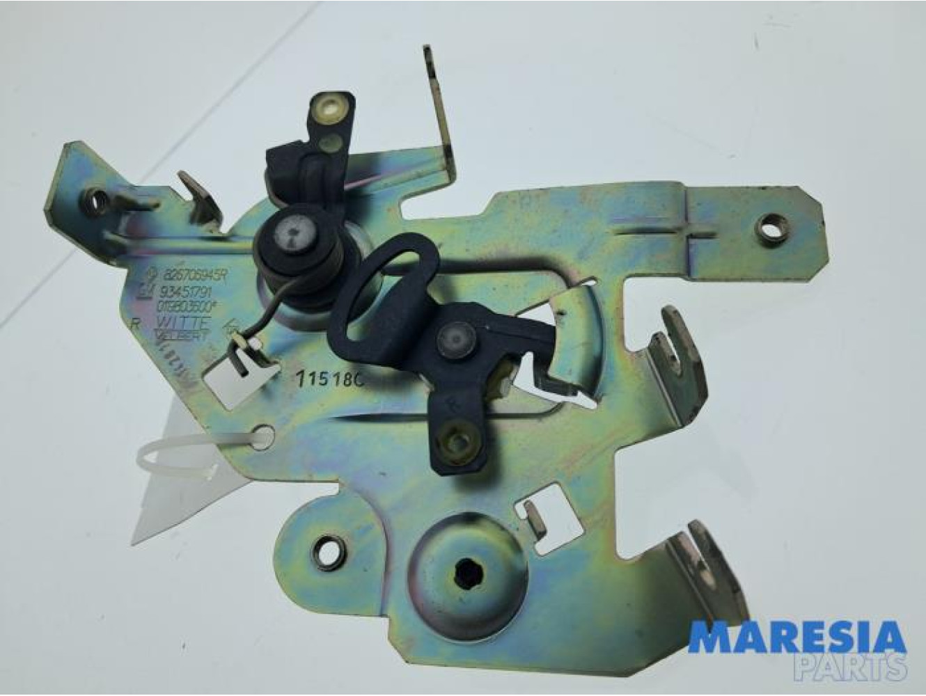 Renault - Trafic - Sliding door lock mechanism, right