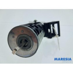 Renault - Trafic - Kontaktslot+Sleutel