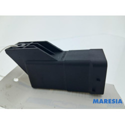 Renault - Trafic - Glow plug relay