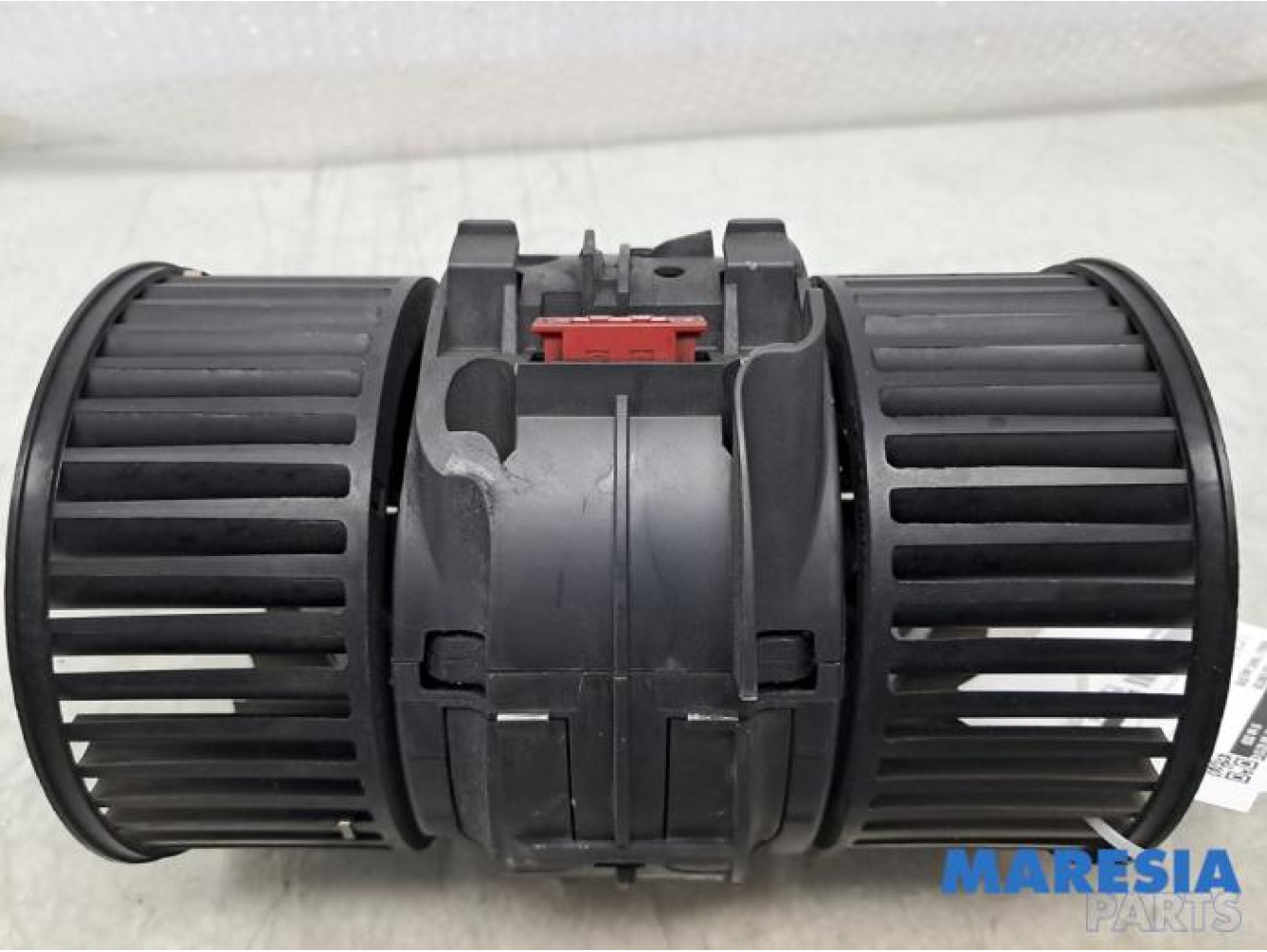 Renault - Trafic - Heating and ventilation fan motor