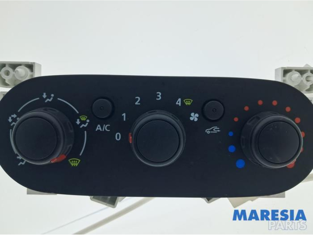 Renault - Trafic - Heater control panel