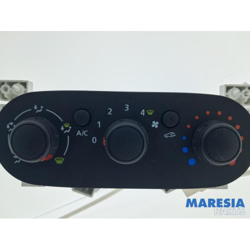 Renault - Trafic - Heater control panel