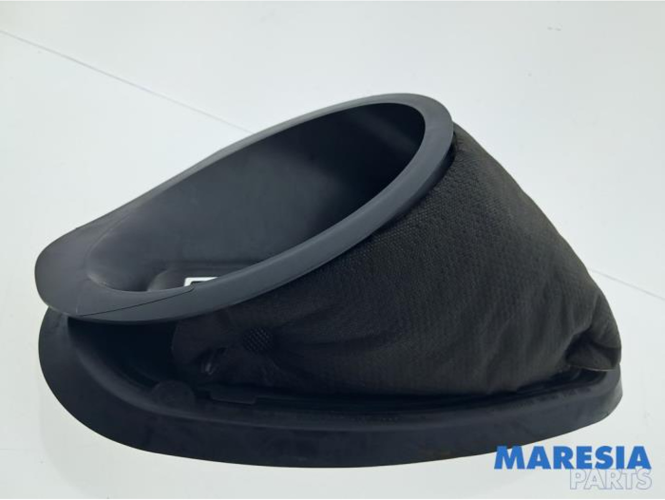 Peugeot - 2008 - Air funnel