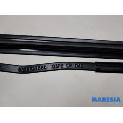 Peugeot - 2008 - Ruitenwisserarm voor