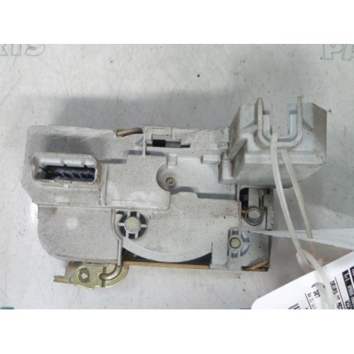 Peugeot - 307 - Front door lock mechanism 4-door, right