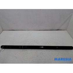Opel - Vivaro - Seat rails, centre