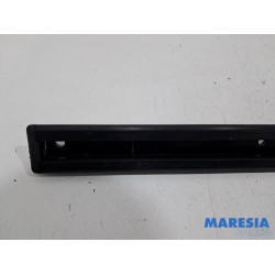 Opel - Vivaro - Seat rails, centre