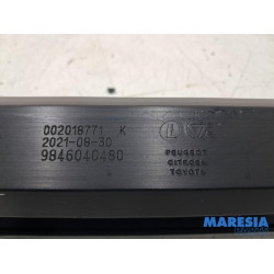 Opel - Vivaro - Seat rails, centre