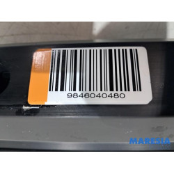 Opel - Vivaro - Seat rails, centre