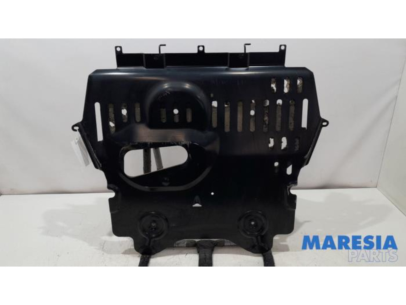 Opel - Vivaro - Engine protection panel