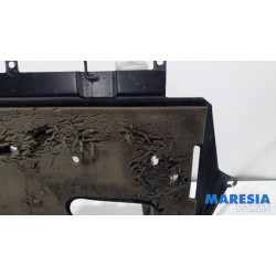 Opel - Vivaro - Engine protection panel