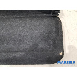 Renault - Megane Scenic - Plage arrière