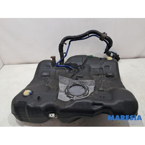 Alfa Romeo - 159 - Tank