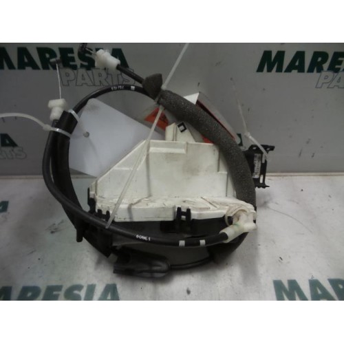 Peugeot - Partner - Door lock mechanism 2-door, right