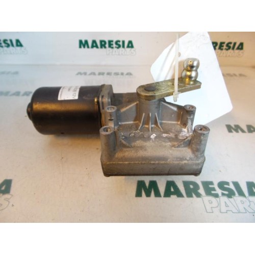 Peugeot - 307 - Front wiper motor