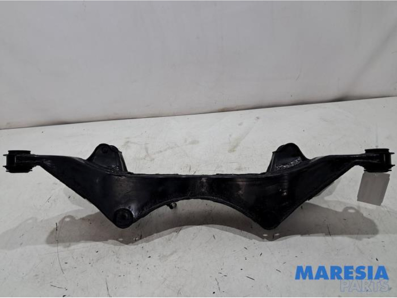 Alfa Romeo - 159 - Träger hinten