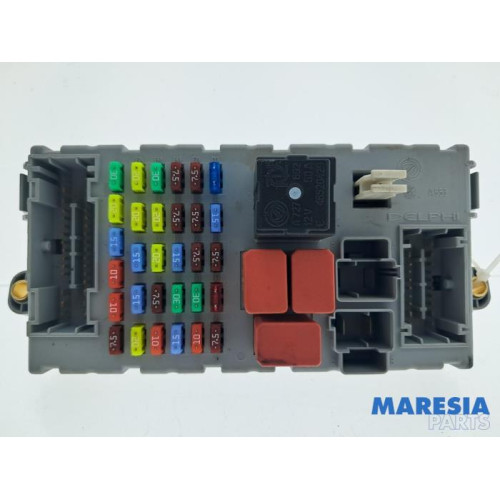 Alfa Romeo - 159 - Zekeringkast