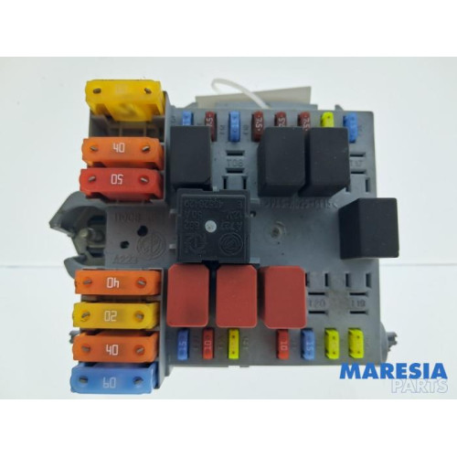 Alfa Romeo - 159 - Zekeringkast