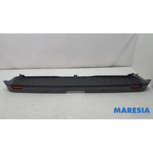 Renault - Trafic - Achterbumper