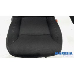 Renault - Trafic - Stoel rechts