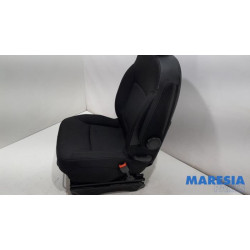 Renault - Trafic - Stoel rechts