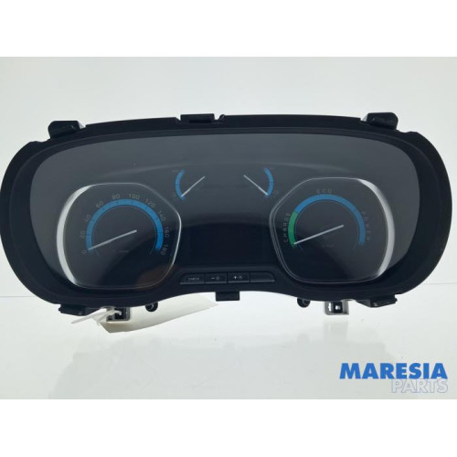 Opel - Vivaro - Instrumentenbrett