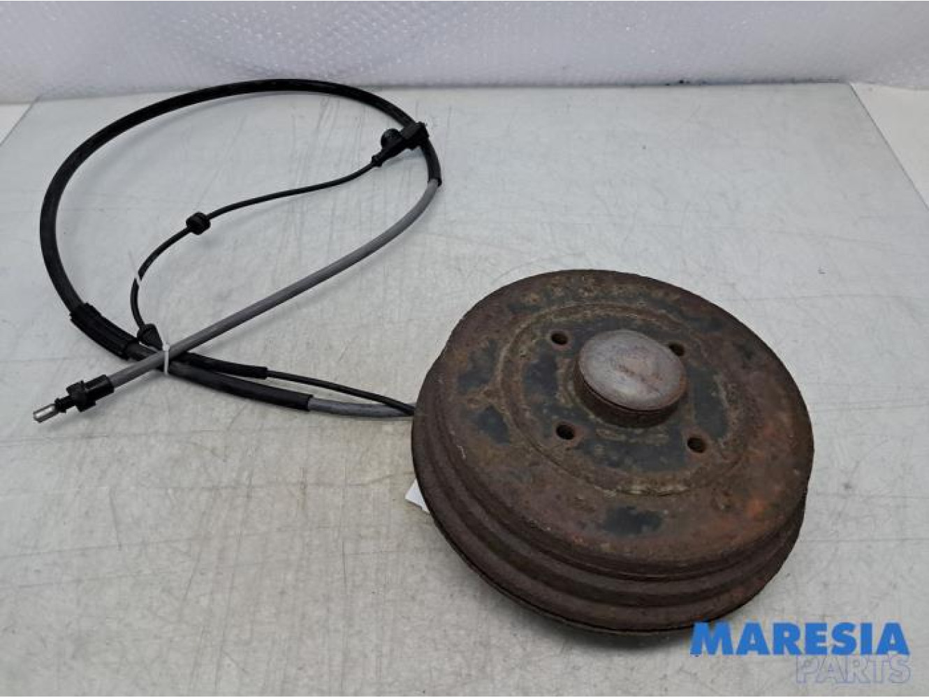 Renault - Clio - Fusee rechts-achter