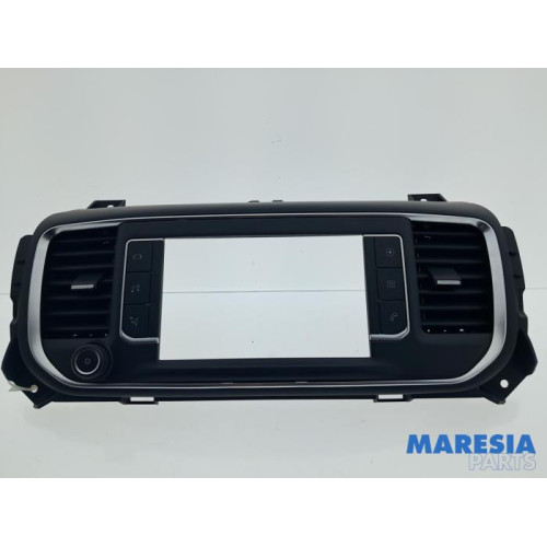 Opel - Vivaro - Radiobedienfeld