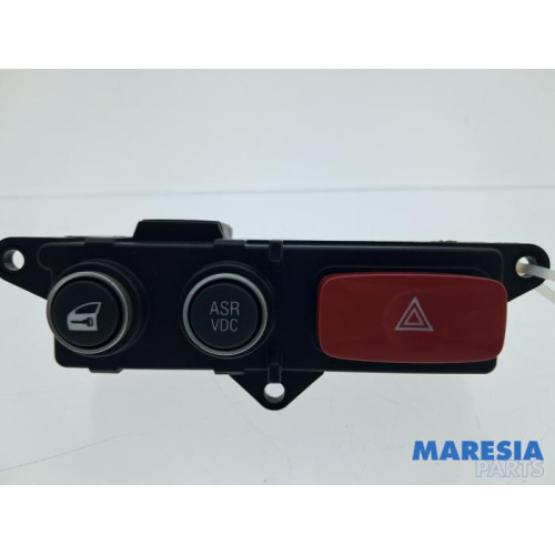 Alfa Romeo - 159 - Commutateur éclairage d'urgence