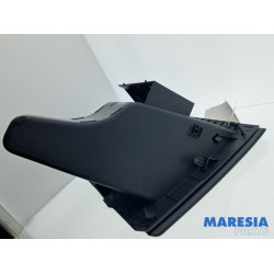 Opel - Vivaro - Glovebox