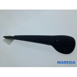 Opel - Vivaro - Rear wiper arm