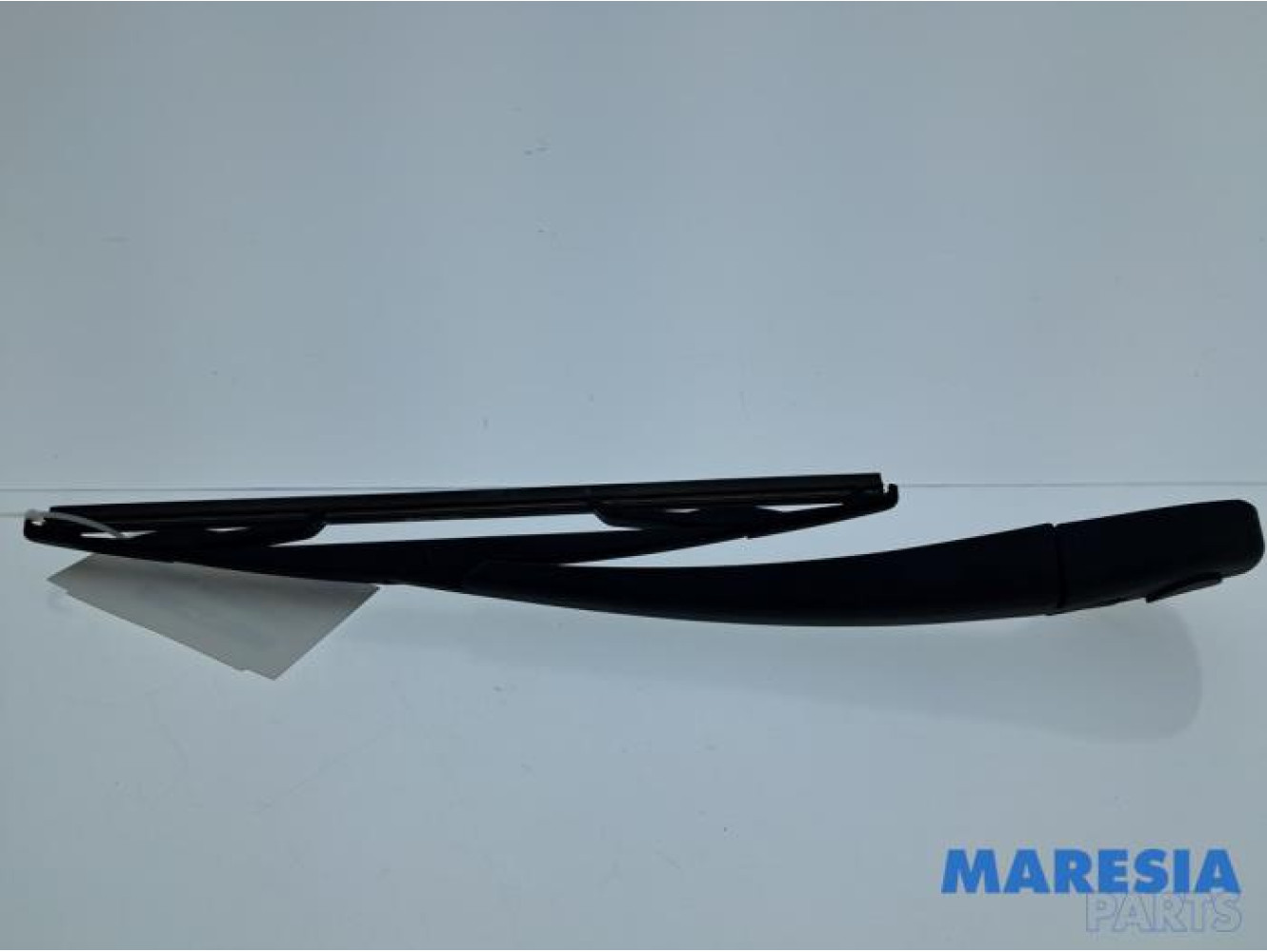 Opel - Vivaro - Rear wiper arm