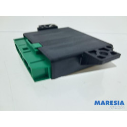 Opel - Vivaro - PDC Module