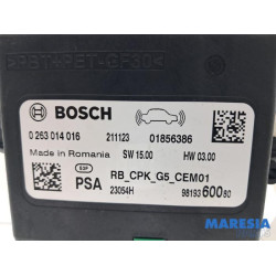 Opel - Vivaro - PDC Module