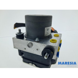 Opel - Vivaro - ABS pump