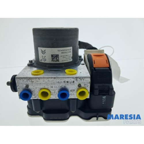 Opel - Vivaro - ABS Pumpe