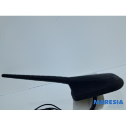 Opel - Vivaro - Antenna