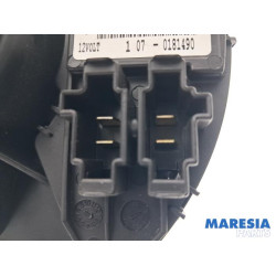 Opel - Vivaro - Heating and ventilation fan motor