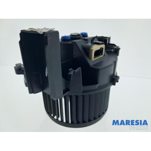 Opel - Vivaro - Heizung Belüftungsmotor