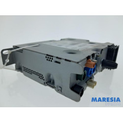 Opel - Vivaro - Multi-media control unit