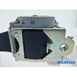 Opel - Vivaro - Sicherheitsgurt rechts hinten