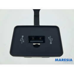 Alfa Romeo - 159 - AUX/USB aansluiting