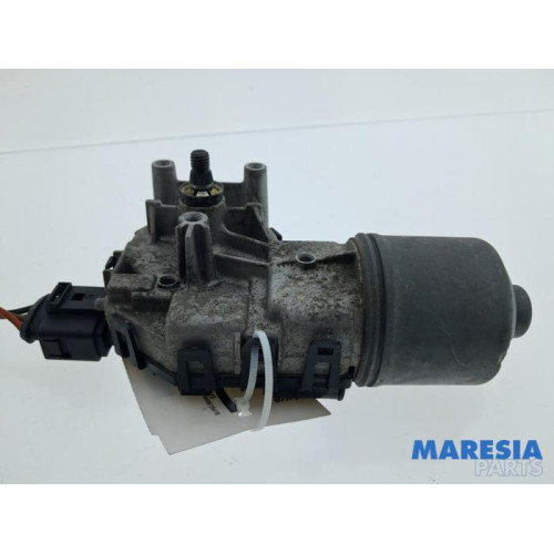 Alfa Romeo - 159 - Scheibenwischermotor vorne