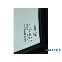 Citroen - Berlingo - Quarter light, front right