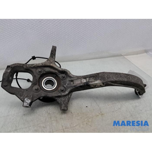 Alfa Romeo - 159 - Fusee links-voor